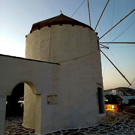 Bonzoe #4 Parikia (Paros)